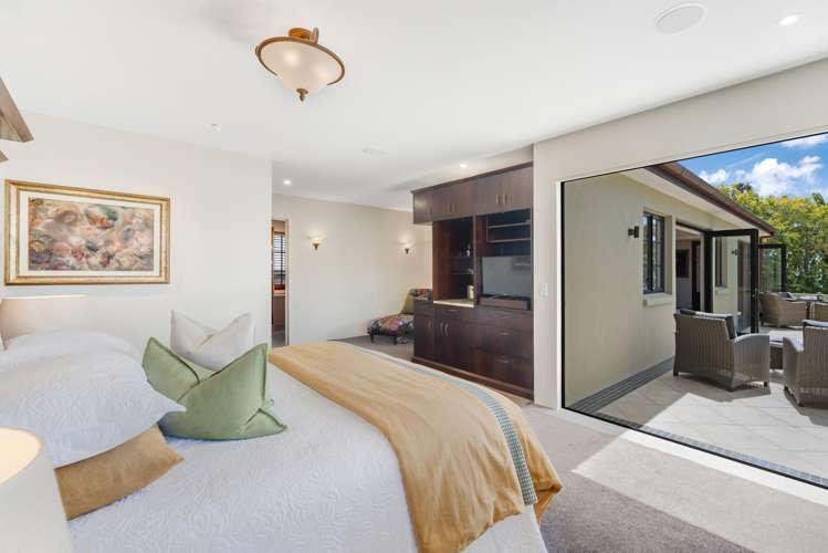 2 Glenoaks Rise Mellons Bay_29