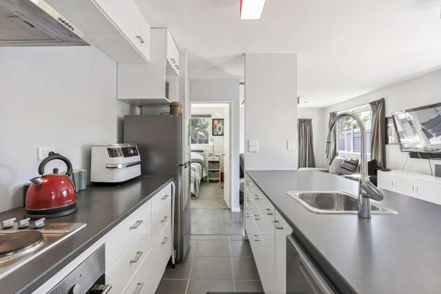 74B Shands Road Hornby_1