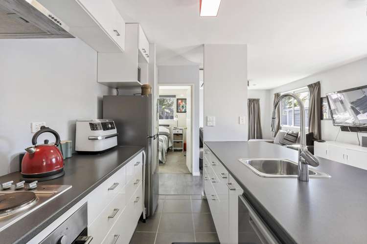 74B Shands Road Hornby_1