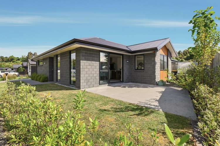 72 Pakanga Grove Pyes Pa_12