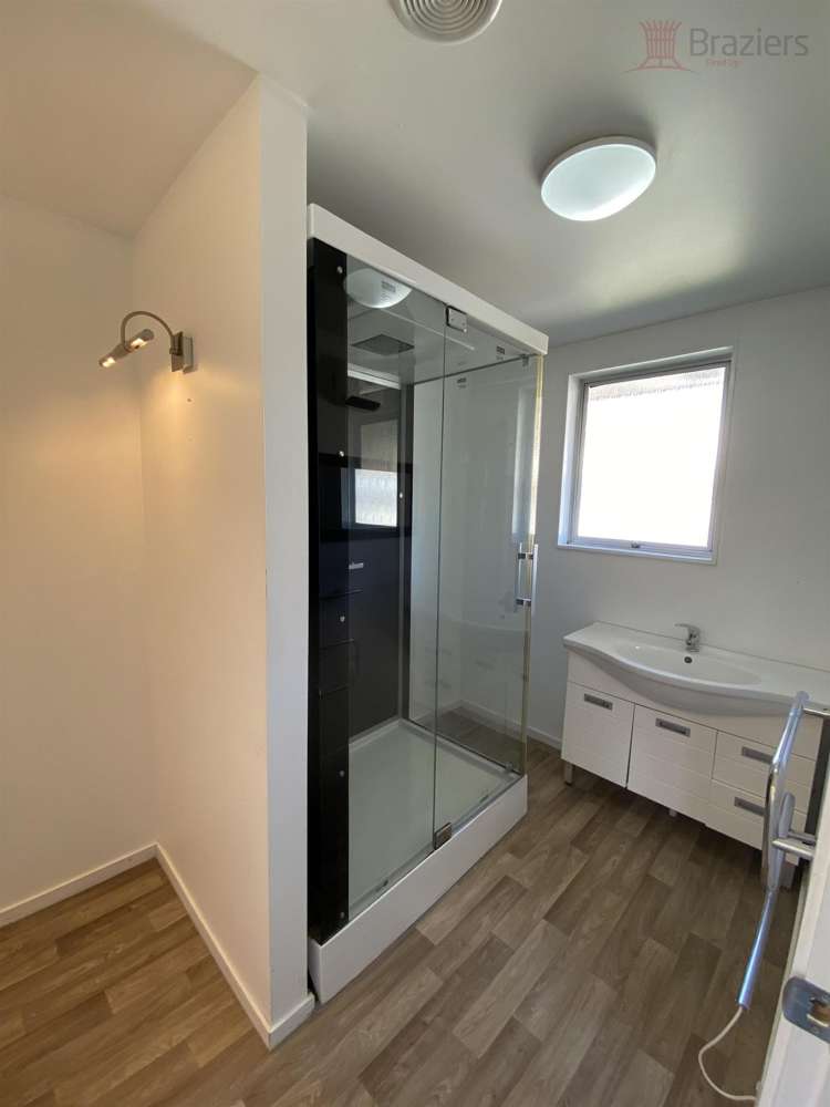 2/7 Pawaho Place Heathcote Valley_9