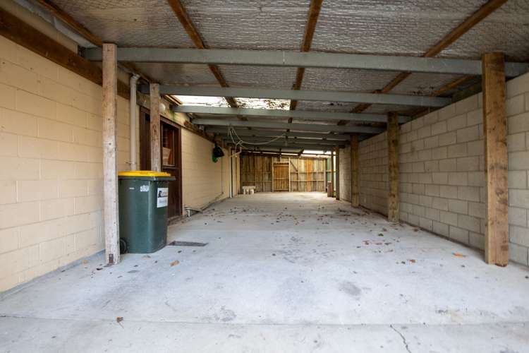 89 Pacific Drive Southbridge_19