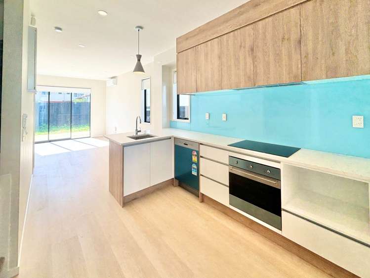 10/113 Moore Street Howick_1