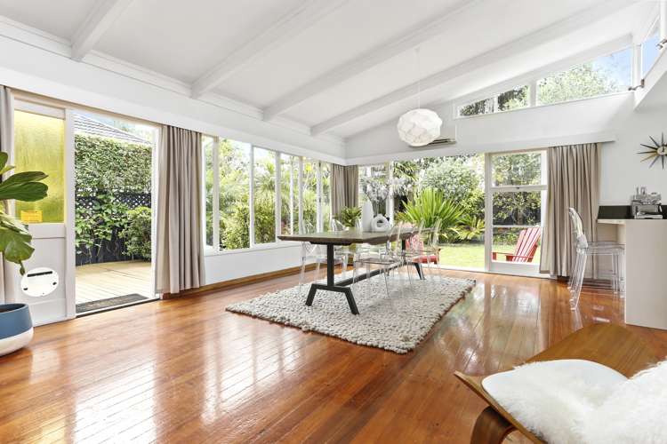 34 Queen Mary Avenue New Lynn_2