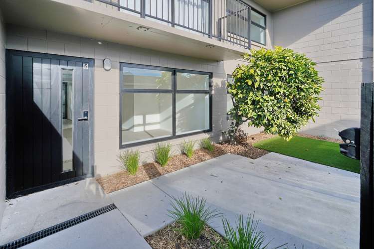 5/14 Stoneyhurst Street Saint Albans_2