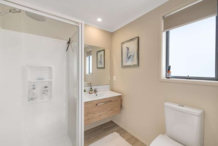 121 Sutherland Road Brookfield_16