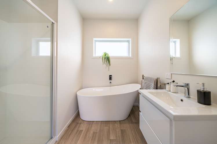 64 Riverstone Drive Riverstone Terraces_15