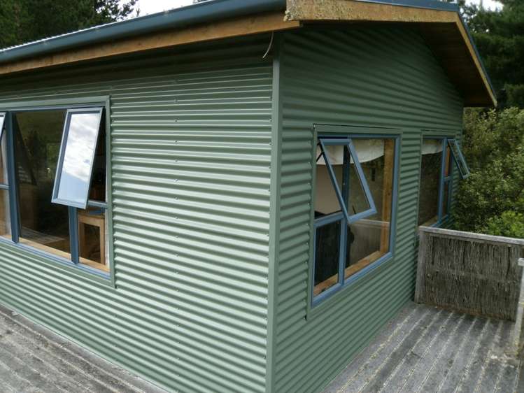 6 Dewe Road Catlins Surrounds_11