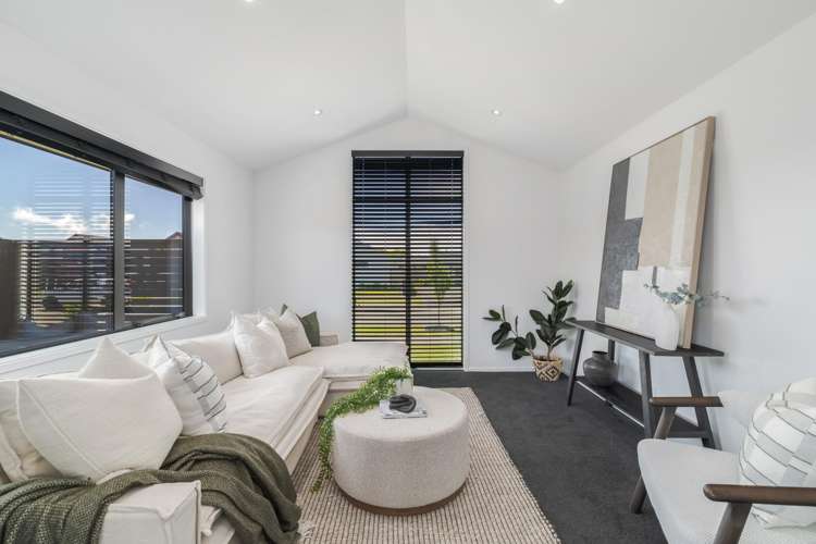 20 Selfe Crescent Burwood_5