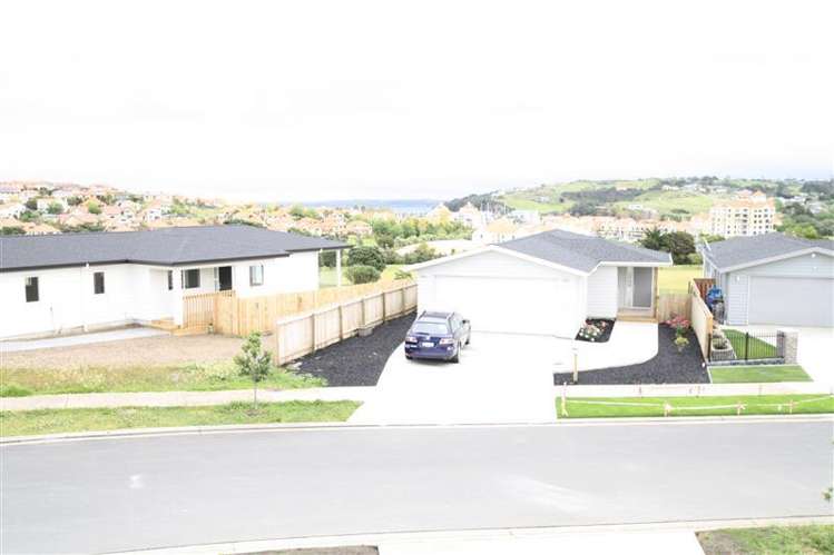 265 Alec Craig Way Gulf Harbour_17