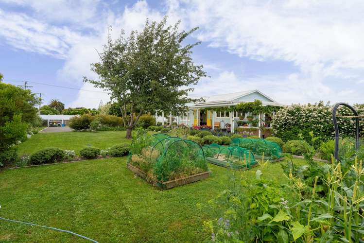 37 Kiharoa Street Otaki Beach_23