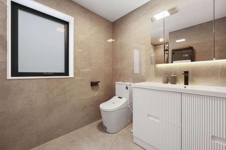 Lot1-3/6 Orinda Close Botany Downs_19