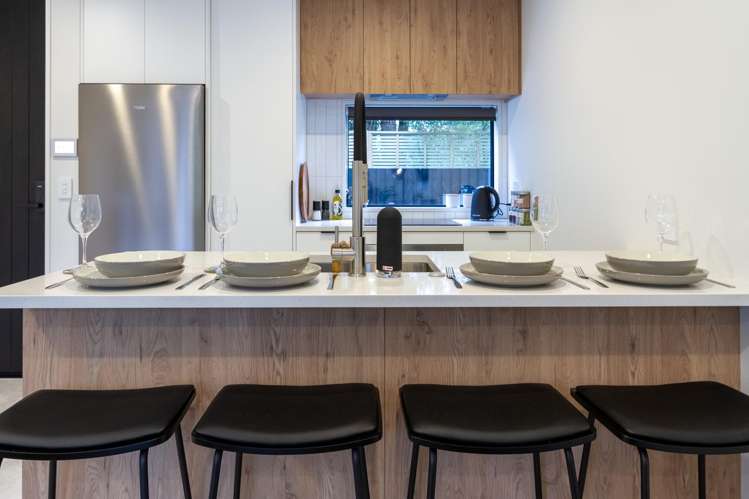 13/24 Devonport Lane Merivale_2