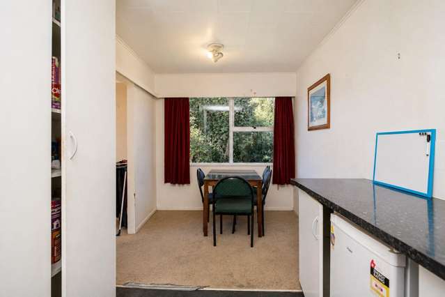 8 Foster Terrace Onekawa_3