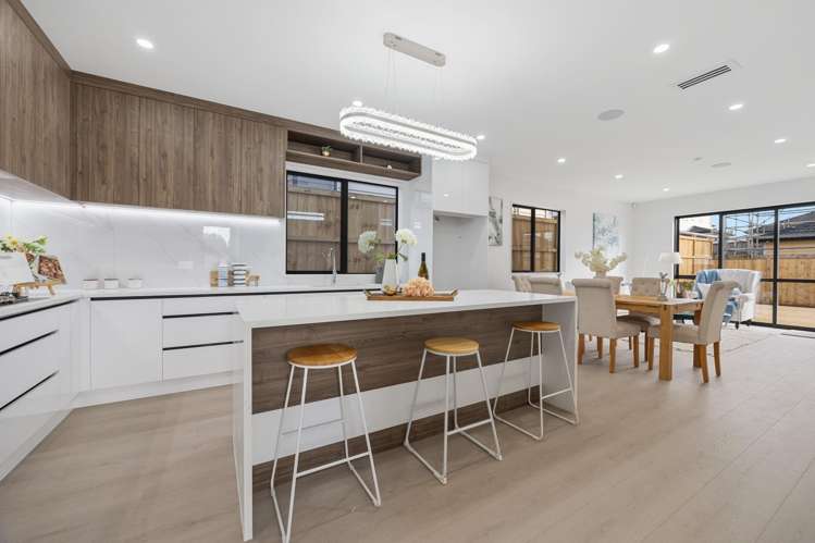7 Obelus Road_4