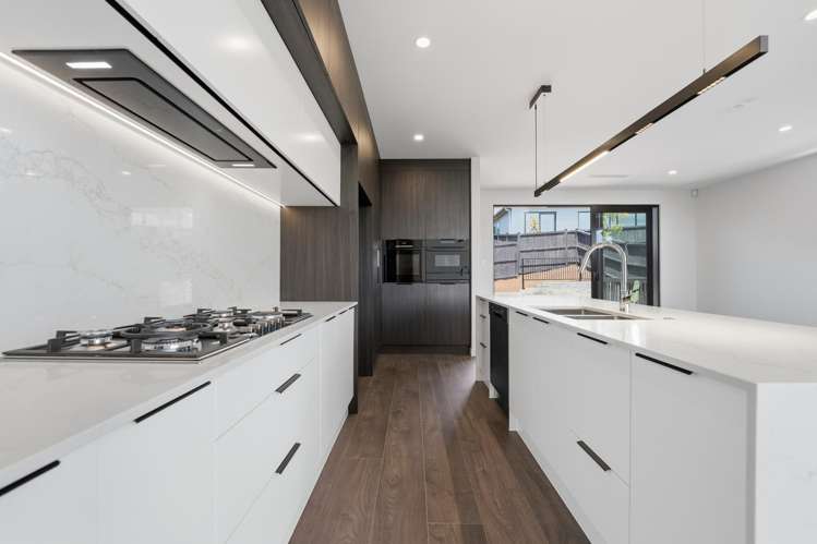 5 Halcyon Bay Lane Orewa_8