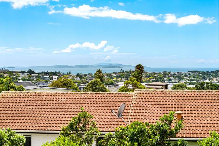 22 Whangaparaoa Road Red Beach_1