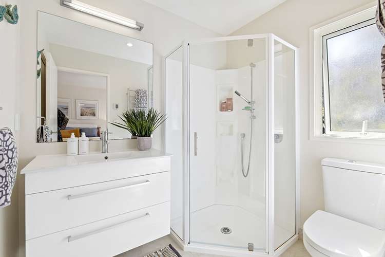 92a Beach Road Castor Bay_15