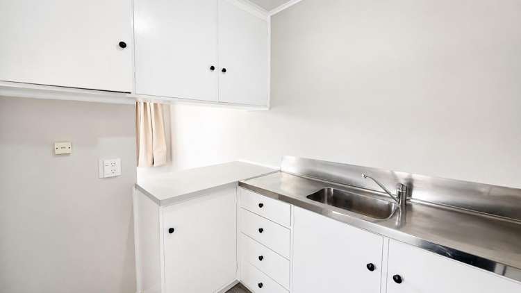 7/10 Trevethick Grove Woburn_5