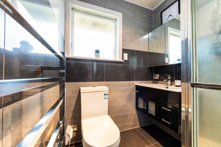 2/1 Bellamy Place Blockhouse Bay_8