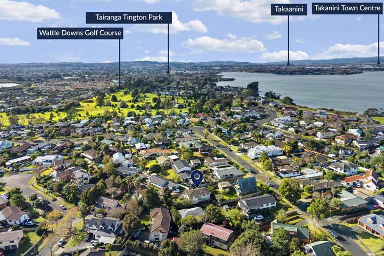 1 and 2/58 St Annes Crescent Wattle Downs_17
