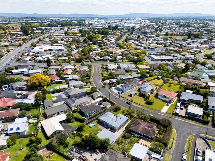 17 Charles Crescent Beerescourt_18