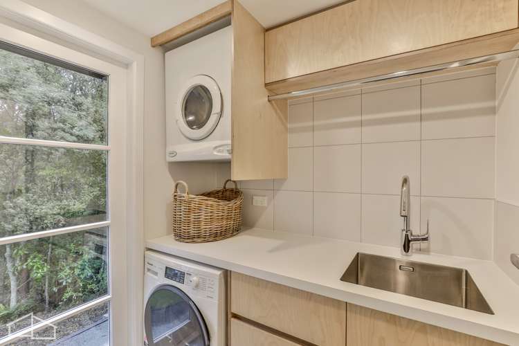 1 Miha Road Titirangi_15