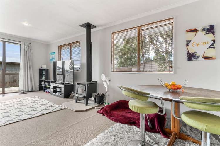 18 Solway Crescent Solway_5