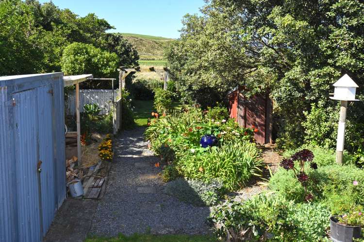 87a Whangaimoana Beach Road Pirinoa_13