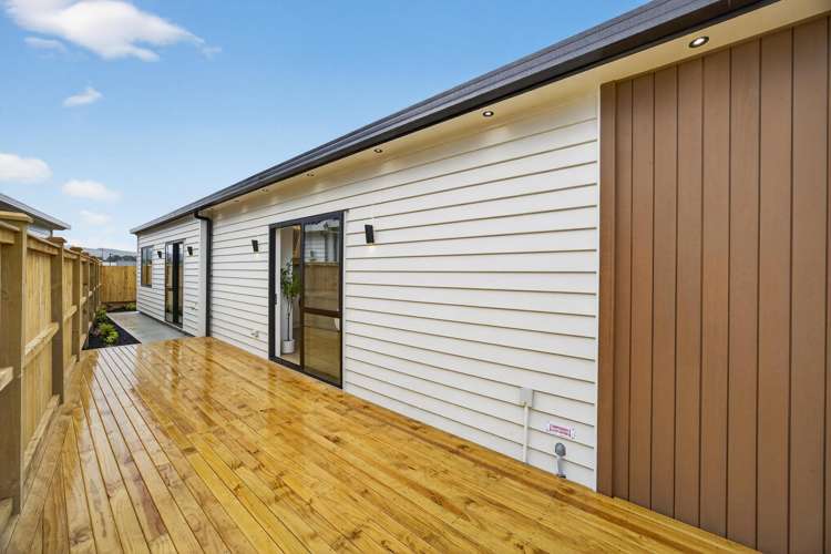 8 Tuwai Crescent Opaheke_26