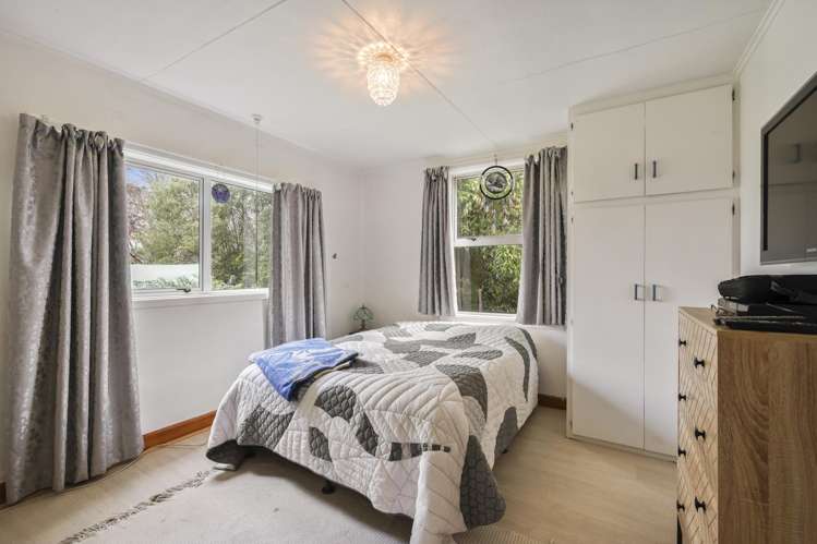 1689b Cust Road Cust_17