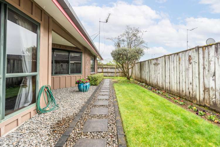 6 Earls Court Hillcrest_29