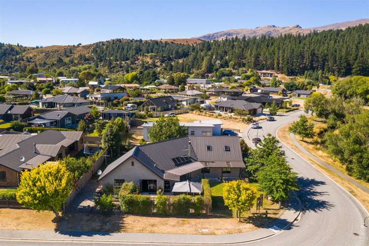 27 Alice Burn Drive Luggate_18