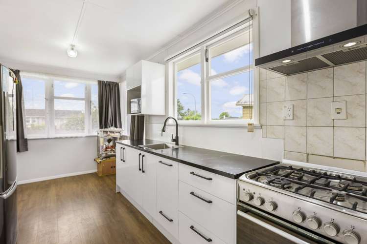 77 Sefton Crescent Chartwell_1