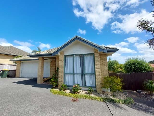 4/57 Whitford Road Botany Downs_1