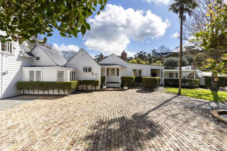 136 Attwood Road Paremoremo_20