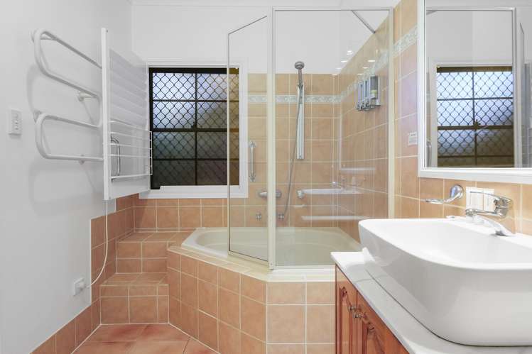 5-7 Platt Place Tamborine Mountain_11