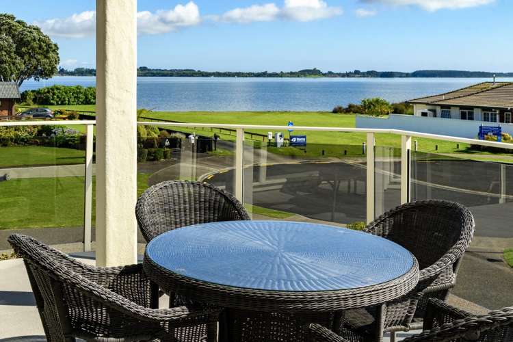 24 Kiriwai Place Matua_2