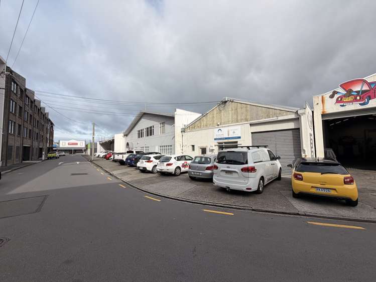 13a Petone Avenue Petone_1