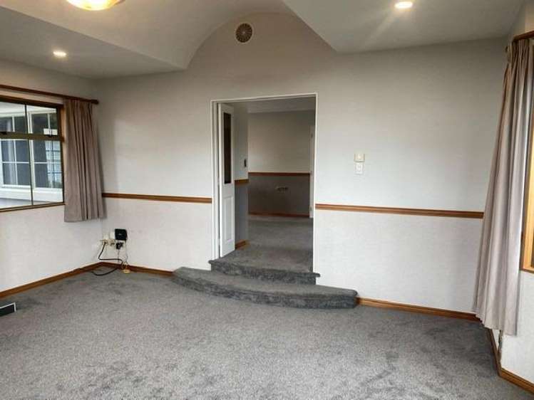 11 Shelter Grove Frankleigh Park_8