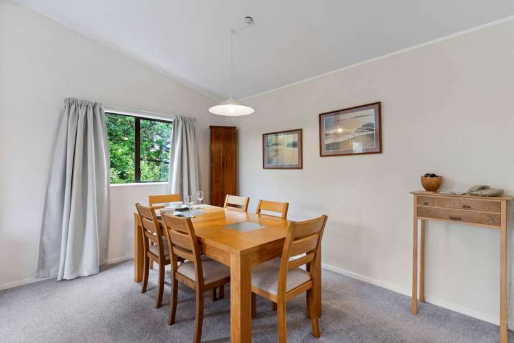 11 Gails Drive Okura_6