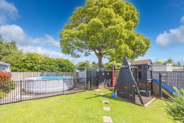 56 Karen Crescent Dinsdale_2