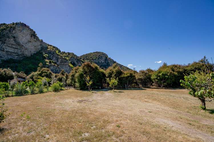 14b Old Racecourse Road Albert Town_1