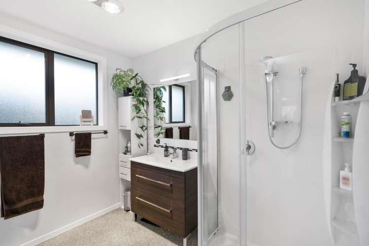 2/11 Moana Street Somerfield_7