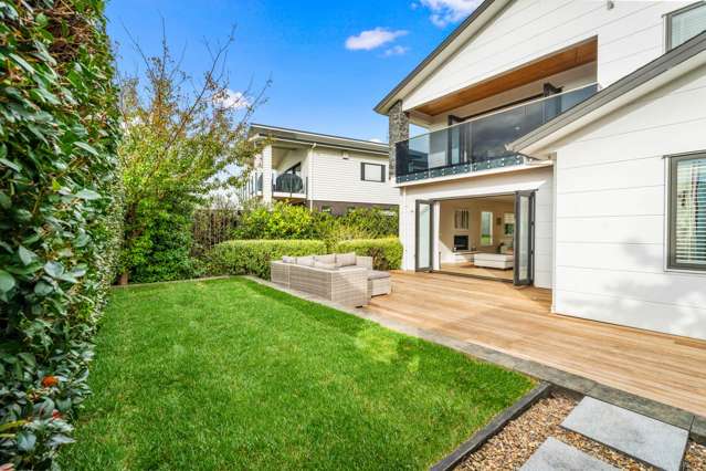 84 Intrepid Crescent Beachlands_4