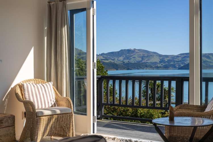 217 Beach Road Akaroa_12
