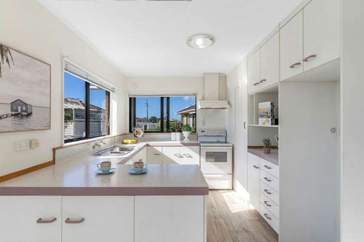 2/86 Donovan Street Blockhouse Bay_18