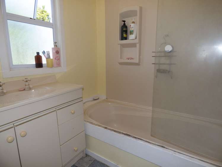 12 Hamua Place Waitara_10