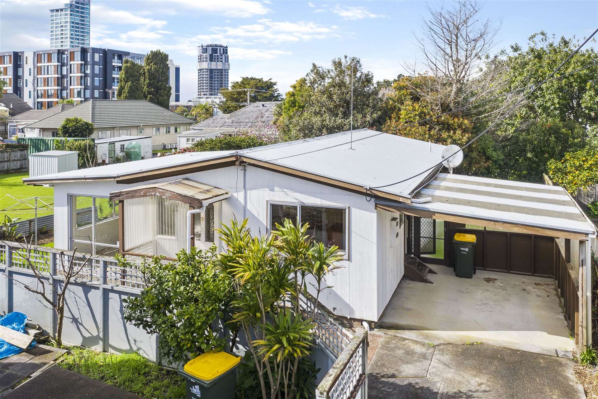 2/18 Lomond Street Takapuna_0