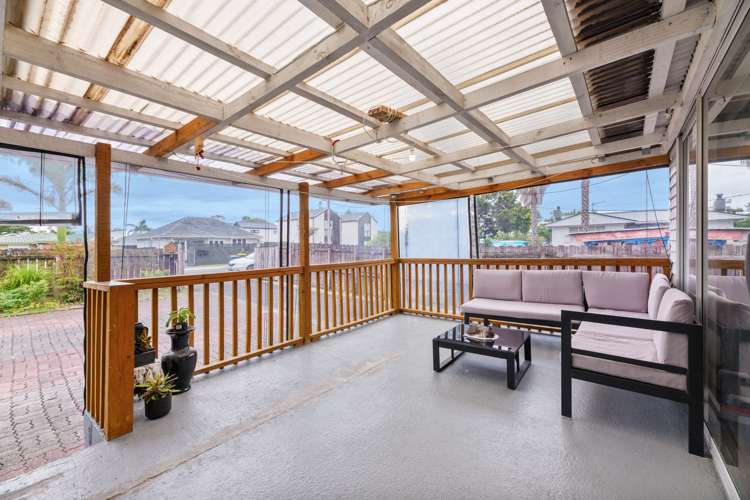 7 Enderby Drive Te Atatu Peninsula_8